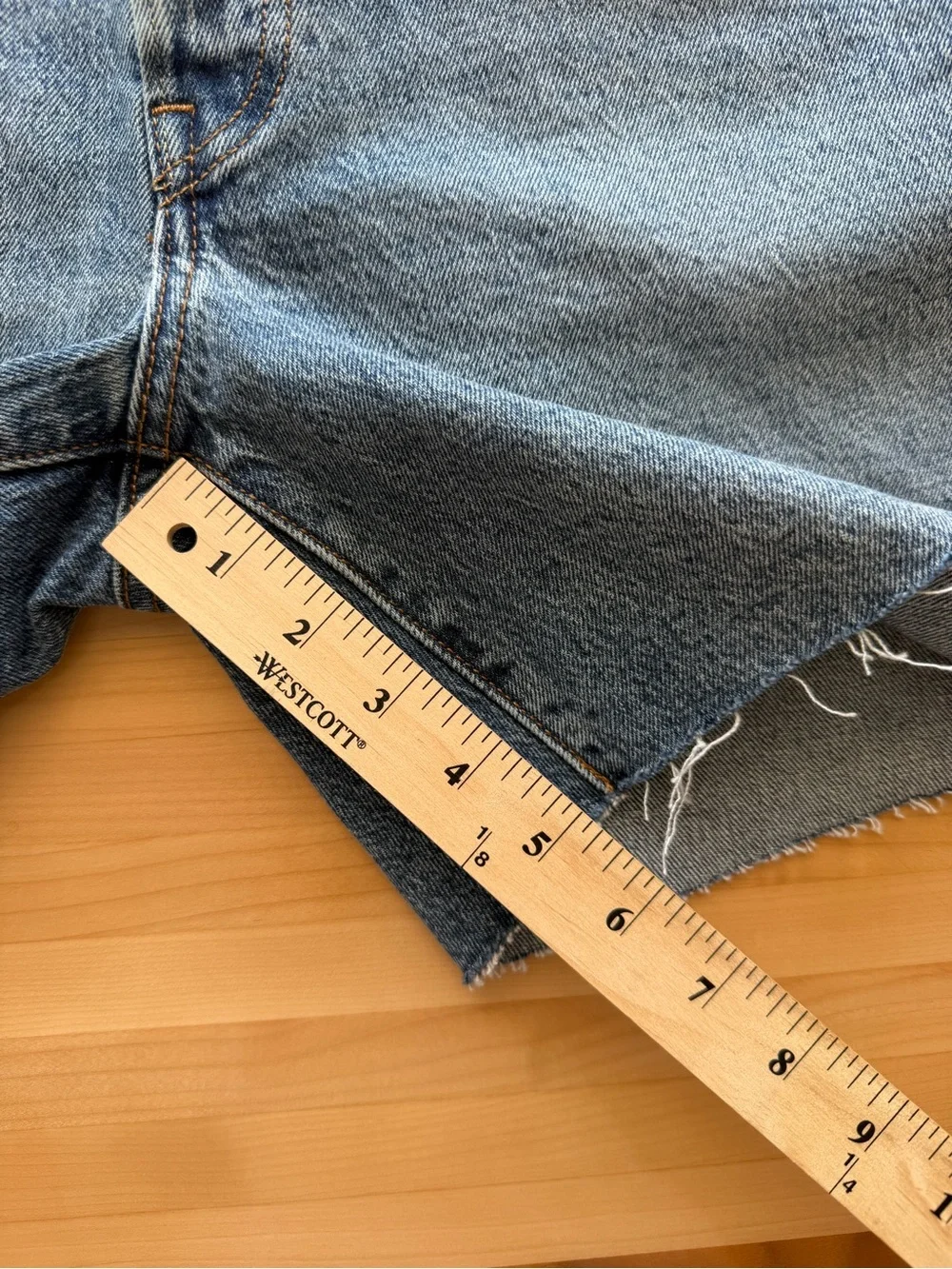 Levi's 501® Mid Thigh Women’s Shorts